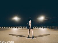 九月精選八位極品少婦反差婊福利姬小集合，喜歡在戶外裸露，讓路邊的大爺們驚呆了ivy